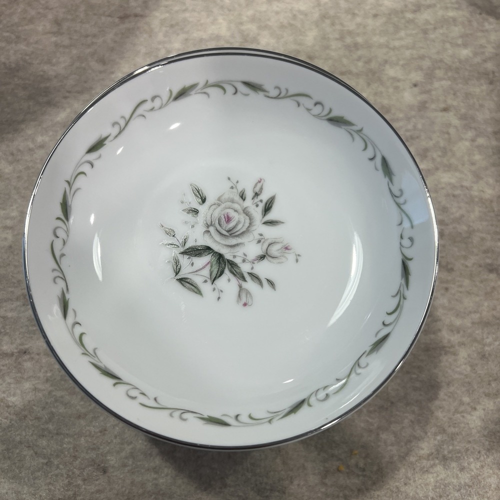 One Small‎ Diamond China Romance Pasta/Salad Bowls White Roses & Silver Trim
